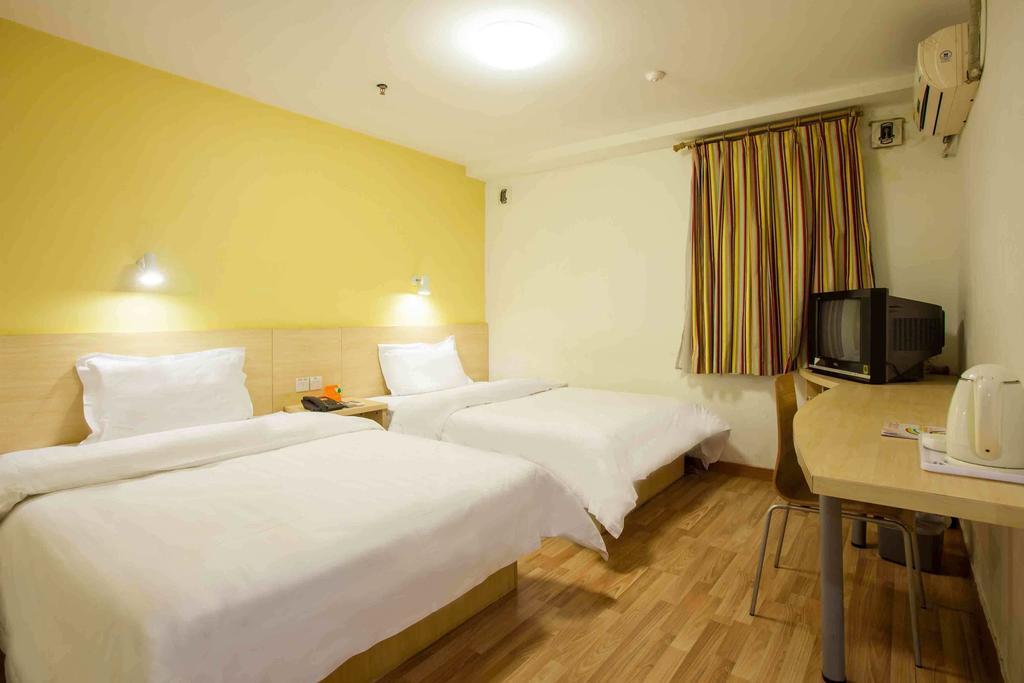 7Days Inn Chongqing Nanping Pedestrian Street Kamer foto
