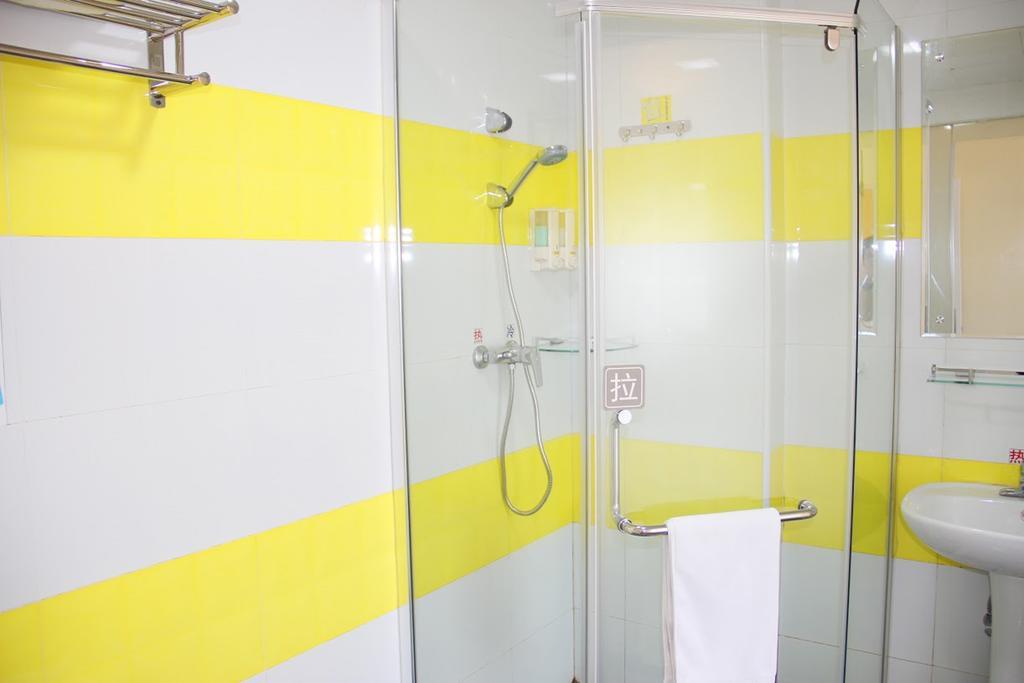 7Days Inn Chongqing Nanping Pedestrian Street Buitenkant foto
